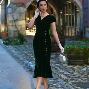 Green 1930s Button V-Neck Velvet Fishtail Dress